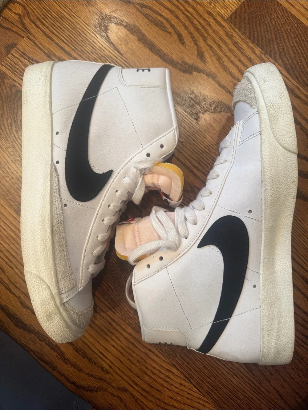 Nike White Black High-Top Athletic Shoes ( Sz 9.5 Men’s)
